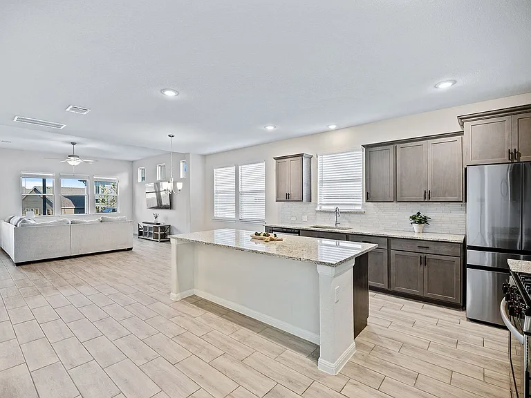 309 Greenway Dr — Photo 44