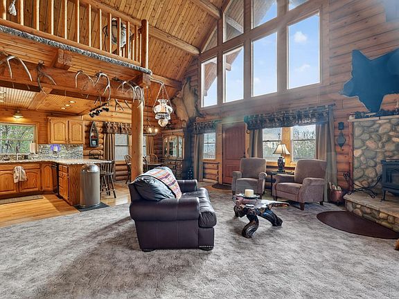 5th image of 2462 E Green Canyon Rd