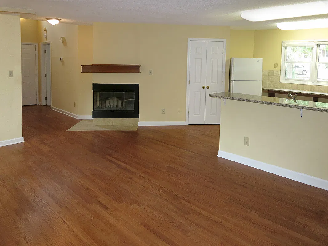 4 bed, 3.5 bath, 1408 sqft, $2,850 — Photo 3