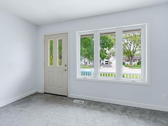 5th image of 6414 Bayberry Dr