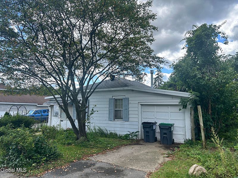 2nd image of 108 Gullott Drive