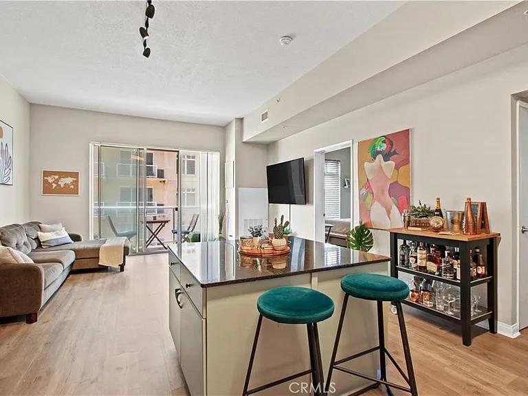 488 E Ocean Blvd #404 — Photo 3