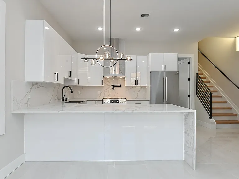 221 Columbia Ave #2 — Photo 2