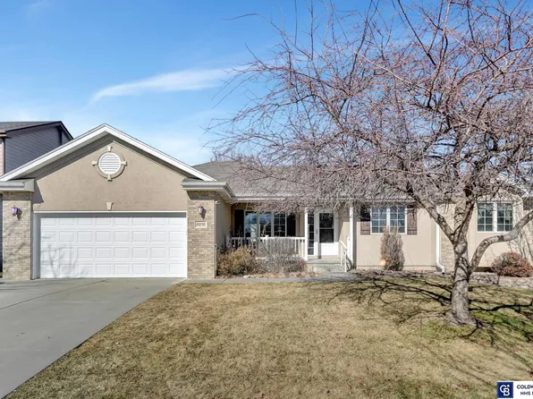 8250 Joshua Dr, Lincoln, NE 68507
