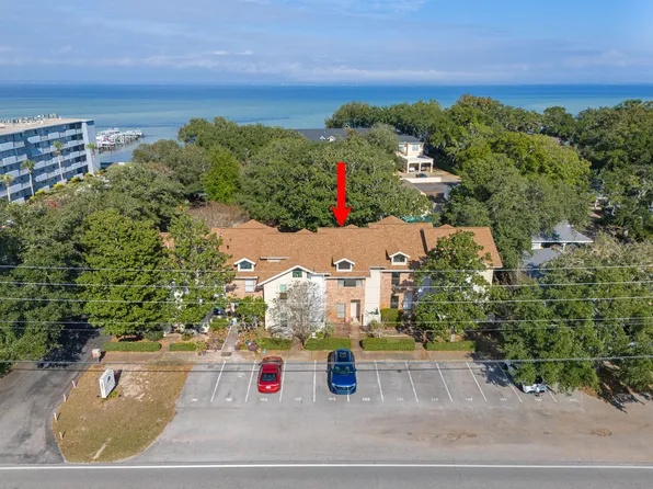 3861 Indian Trl Unit 104, Destin, FL 32541