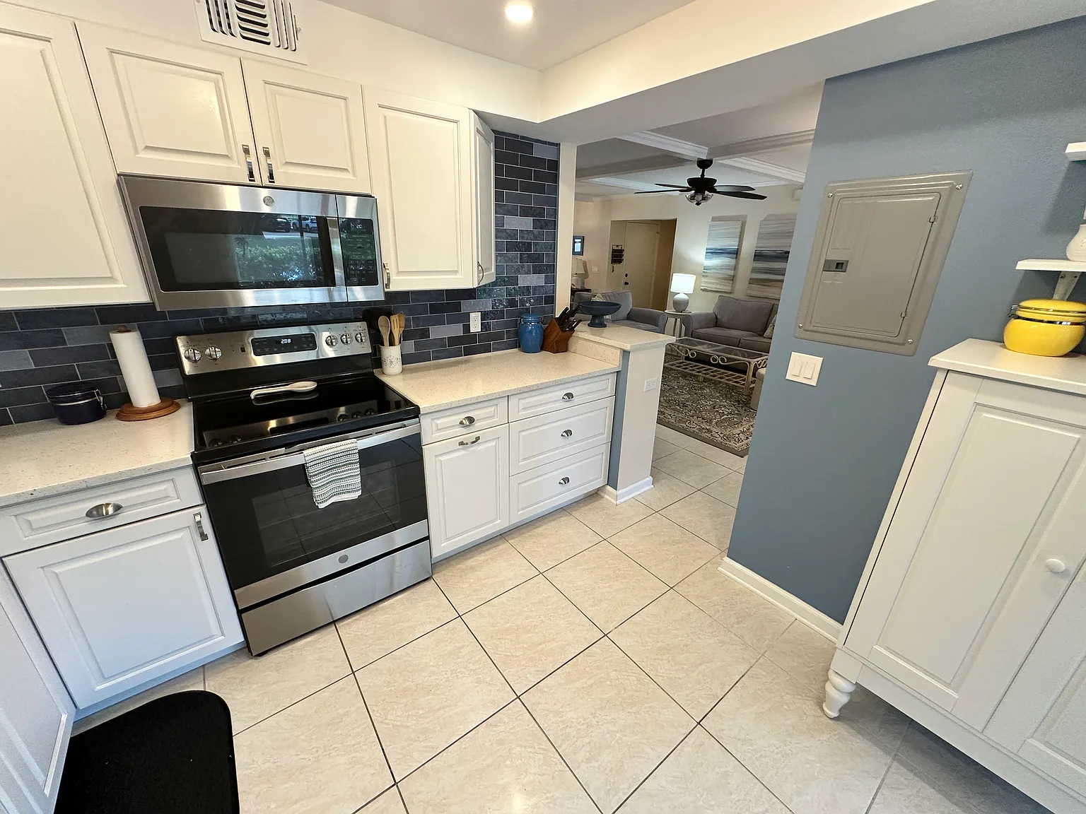 2 bed, 1224 sqft, $1,600 — Photo 4