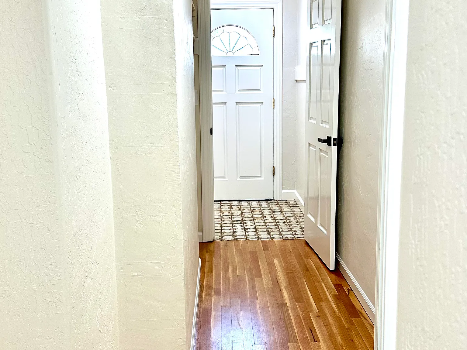 1080 Audrey Ave — Photo 4