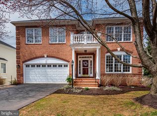 47780 Saulty Dr, Sterling, VA 20165