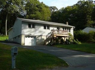233 Chincopee Ave, Hopatcong, NJ 07843