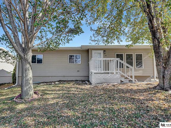 2nd image of 2040 NW 49th St