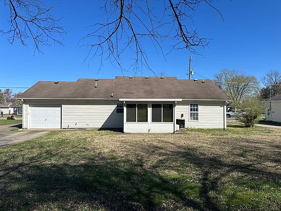 5th image of 2028 Horncastle Dr