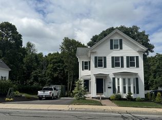 24 Grove St #B, Hopkinton, MA 01748