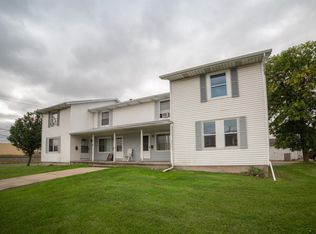 720 Fairwood Dr #4, Neenah, WI 54956