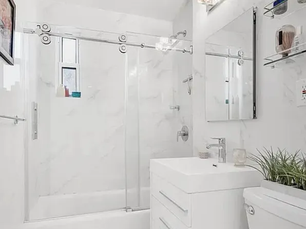 160 East 27th Street image 6 of 8