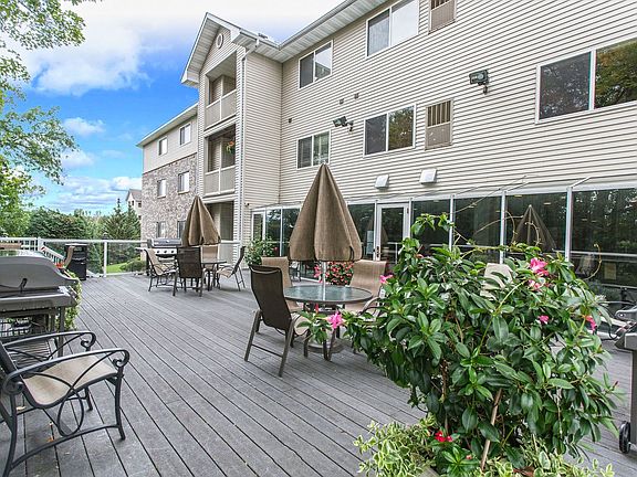 4th image of 1321 Lake Dr W APT 117