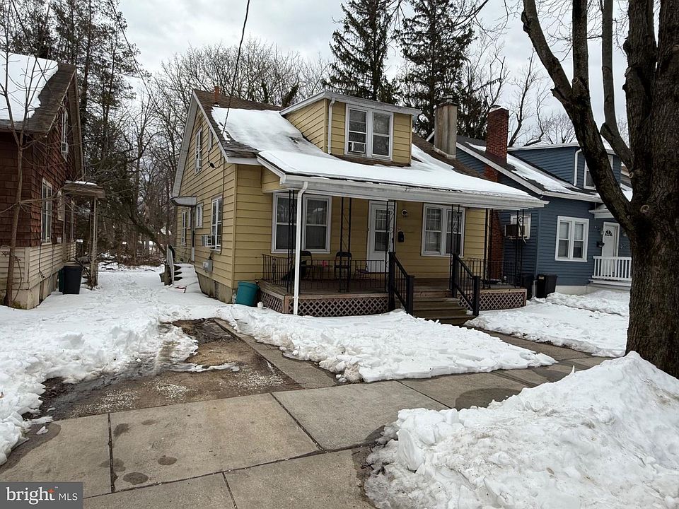 2nd image of 54 Maple Ave