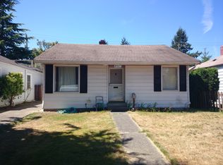 8607 32nd Ave SW, Seattle, WA 98126