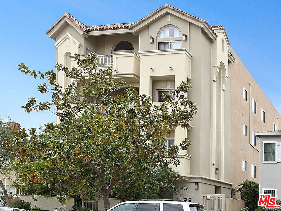 1st image of 1409 Armacost Ave APT 301