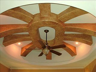 3rd image of 1013 Peregrin Dr