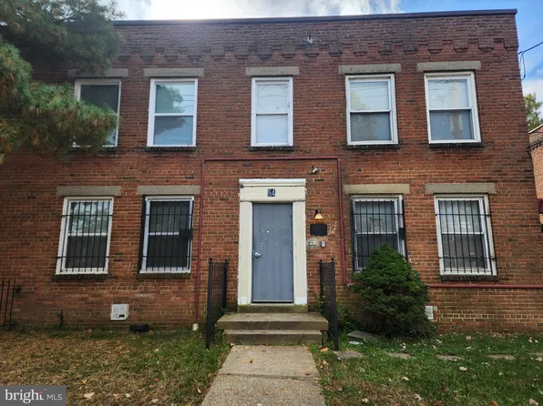 64 Galveston Pl SW, Washington, DC 20032