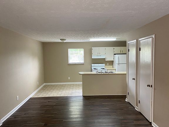 2nd image of 310 Tusculum Blvd #11042980