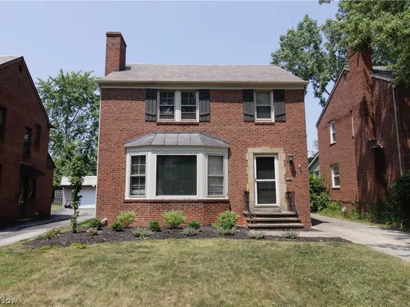 3837 Faversham Rd, University Heights, OH 44118