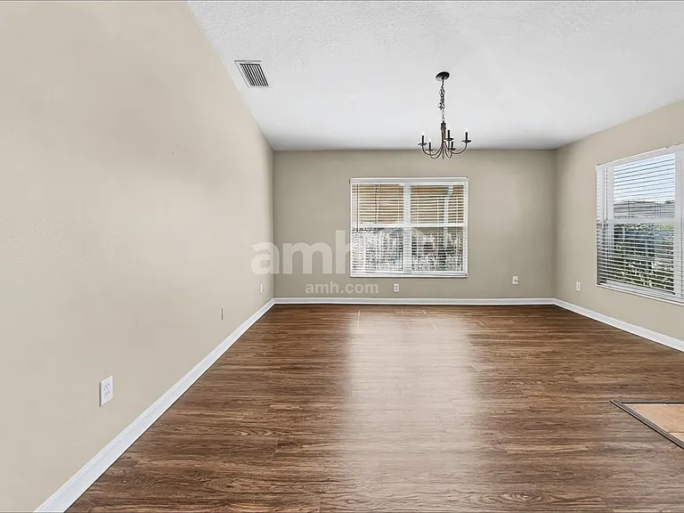 12024 Cedarfield Dr — Photo 8