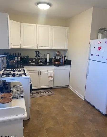 105 Pitney Pl — Photo 10
