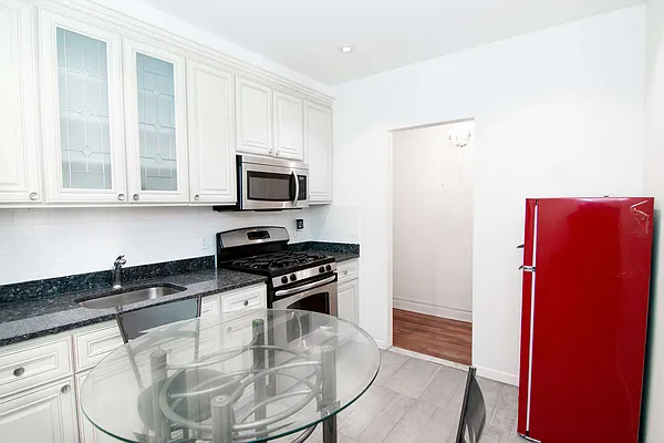 Rented by New York Residence | media 12