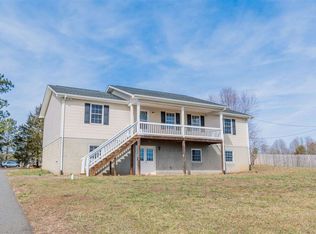761 W Daffodil Rd, Ruckersville, VA 22968