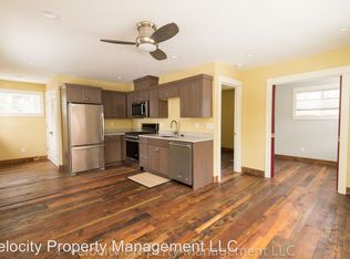 1049 NW Columbia St, Bend, OR 97701