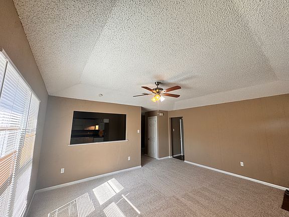 4th image of 6210 Springwood Dr