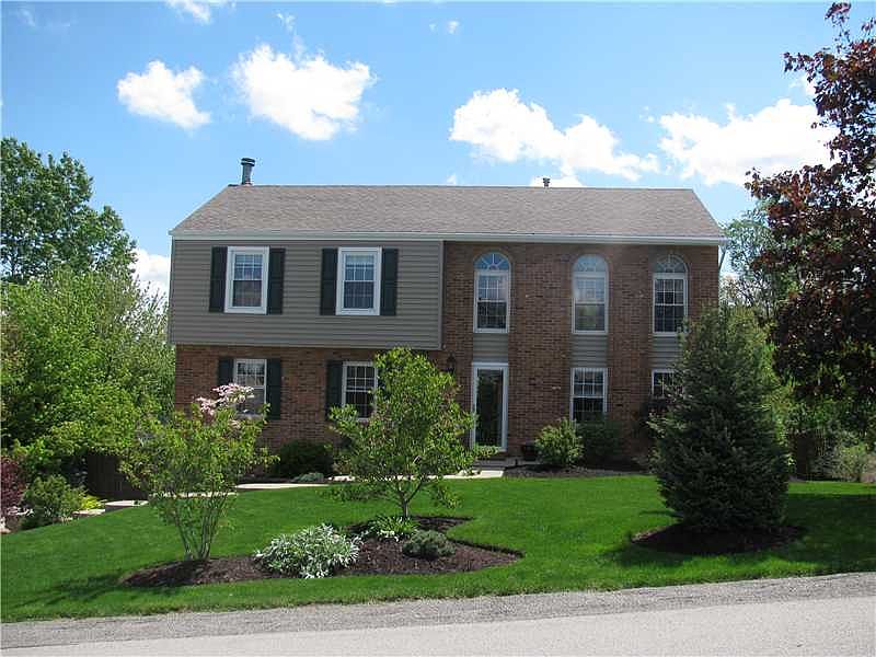 1st image of 305 Pointview Dr #Mc