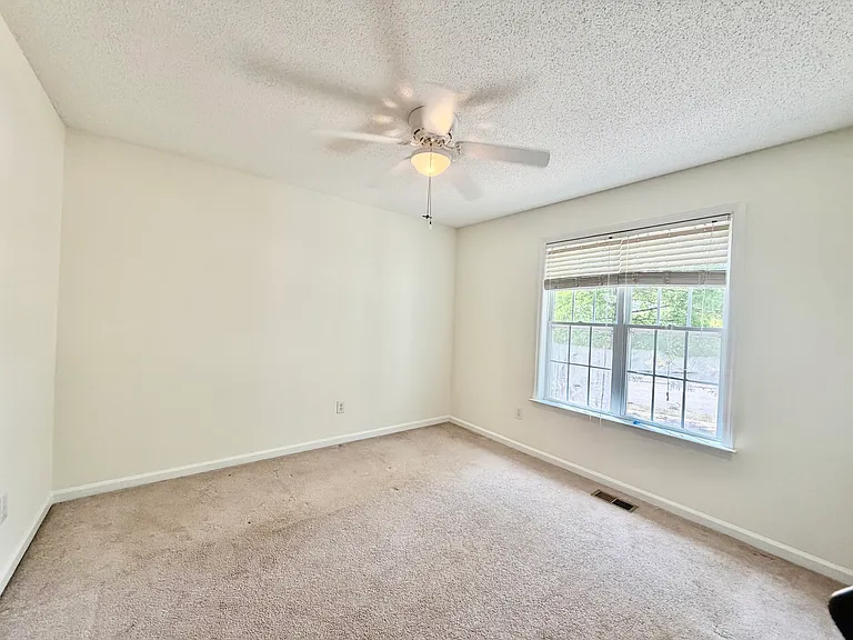 141 Creek Commons Ave — Photo 10