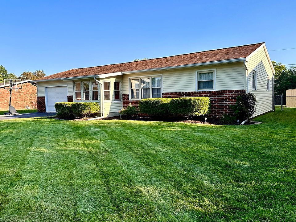 1st image of 824 Birchwood Ave