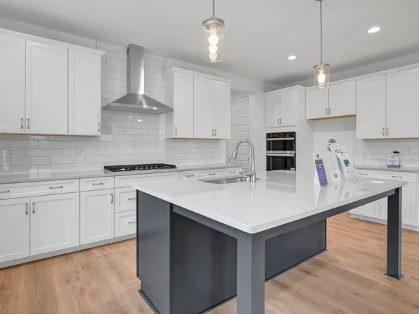 5108 Boylston Dr, Fuquay Varina, NC 27526