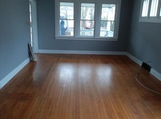 1126 Hickory St, Waukegan, IL 60085