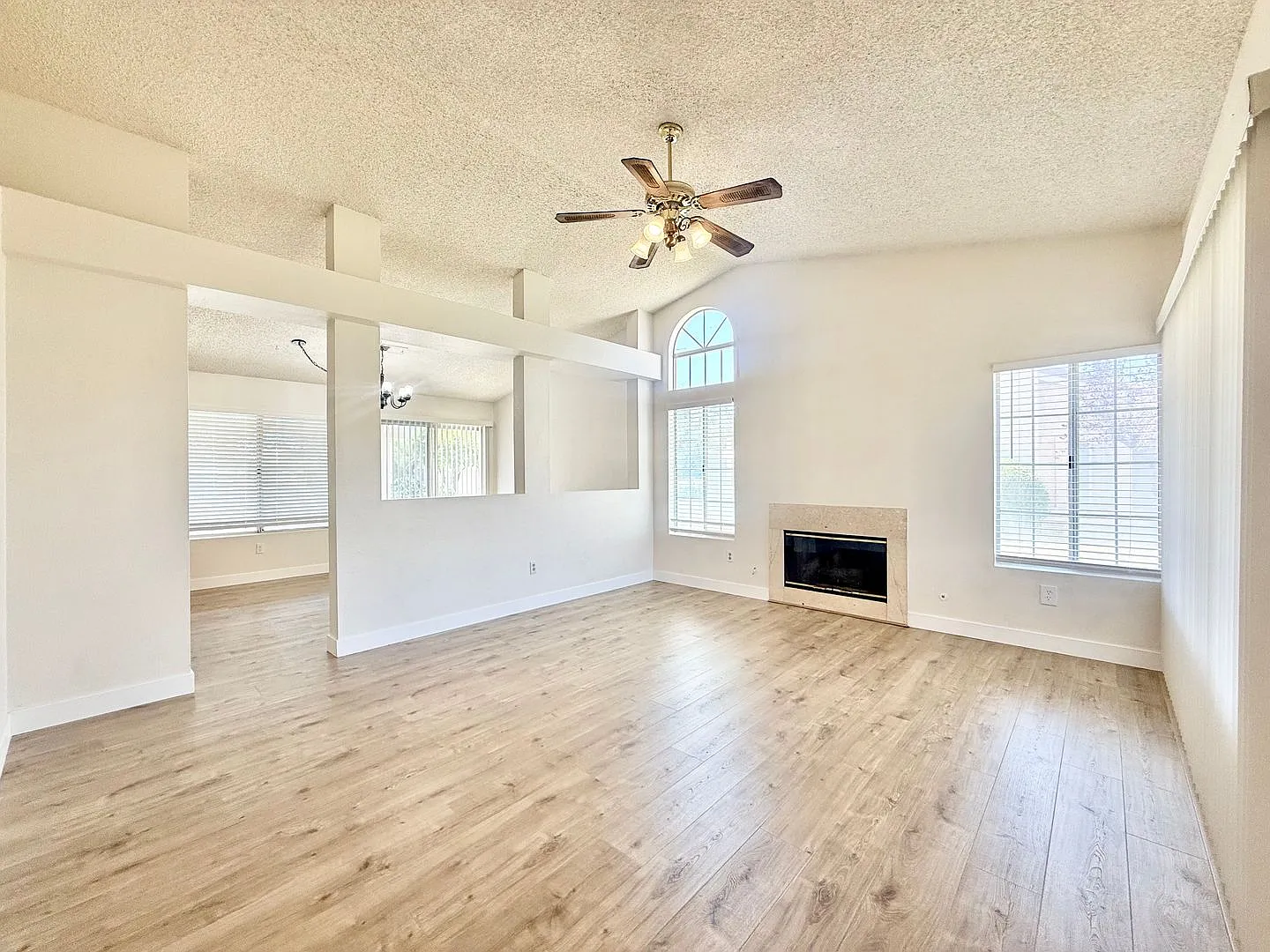 Available Now! 3 Bedroom 2 Bathroom Home In Golden Sun Estates! — Photo 1