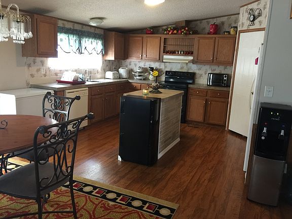 4th image of 175 Lee Road 631