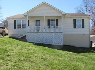 119 Chase Ln, Jacksboro, TN 37757