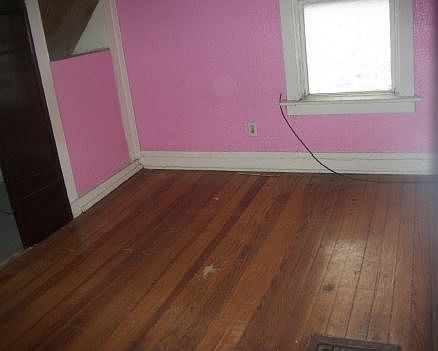 1st image of 120 N Leamington Ave