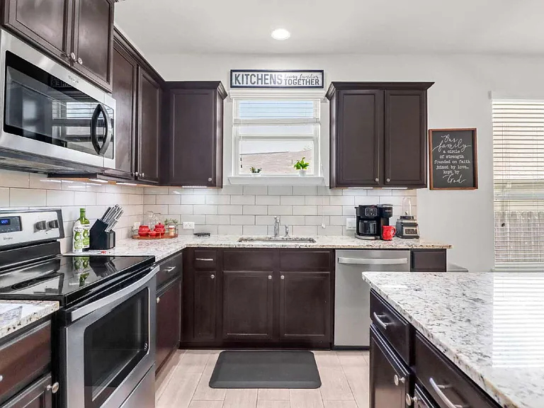 11126 Pomona Park Dr — Photo 9