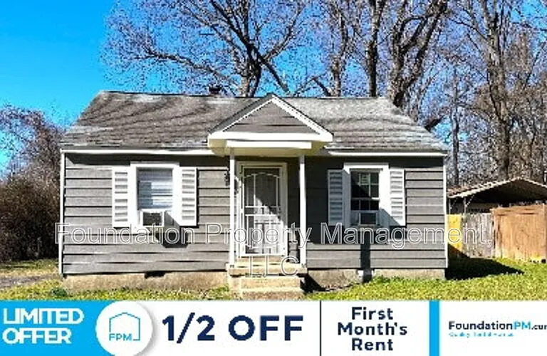 2569 Henderson St — Photo 1