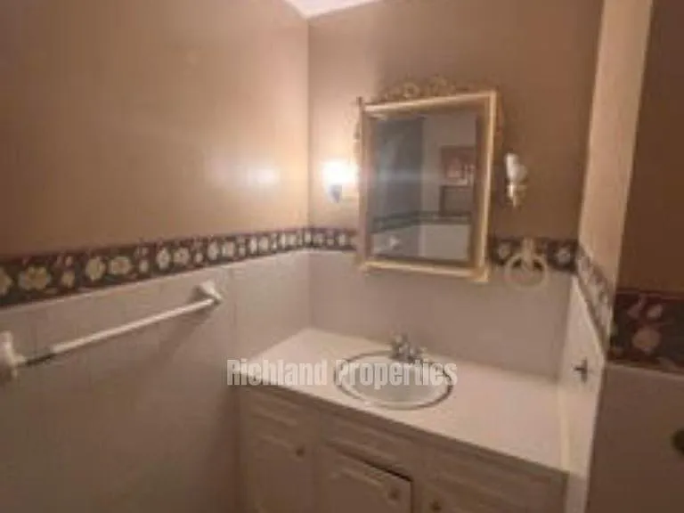903 S Beacon Ave — Photo 12