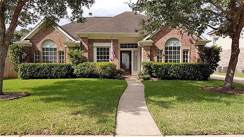 1st image of 2713 Pebble Creek Dr