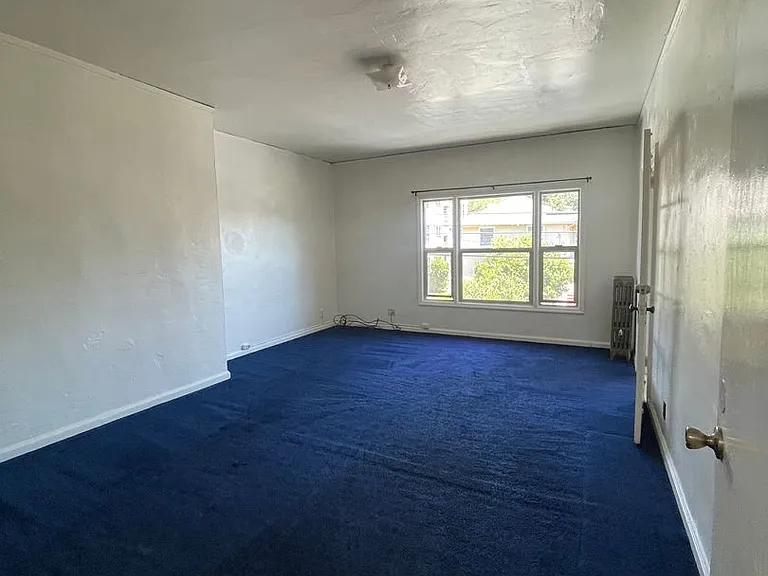 2516 Piedmont Ave — Photo 24