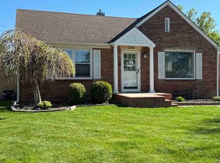 130 Ringland Rd, Hastings, NE 68901