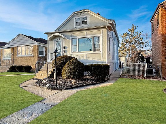 2nd image of 7416 W Palatine Ave