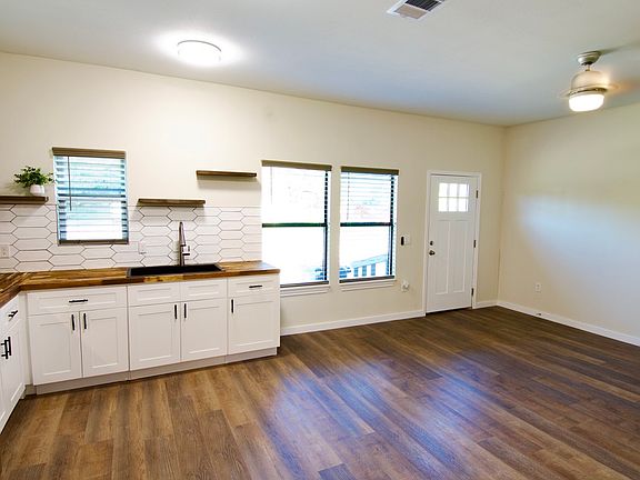 5th image of 909 S Sherman St APT C