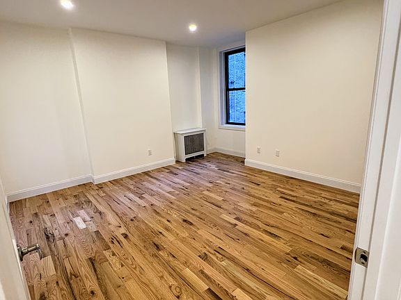 4th image of 251 W 81st St #88
